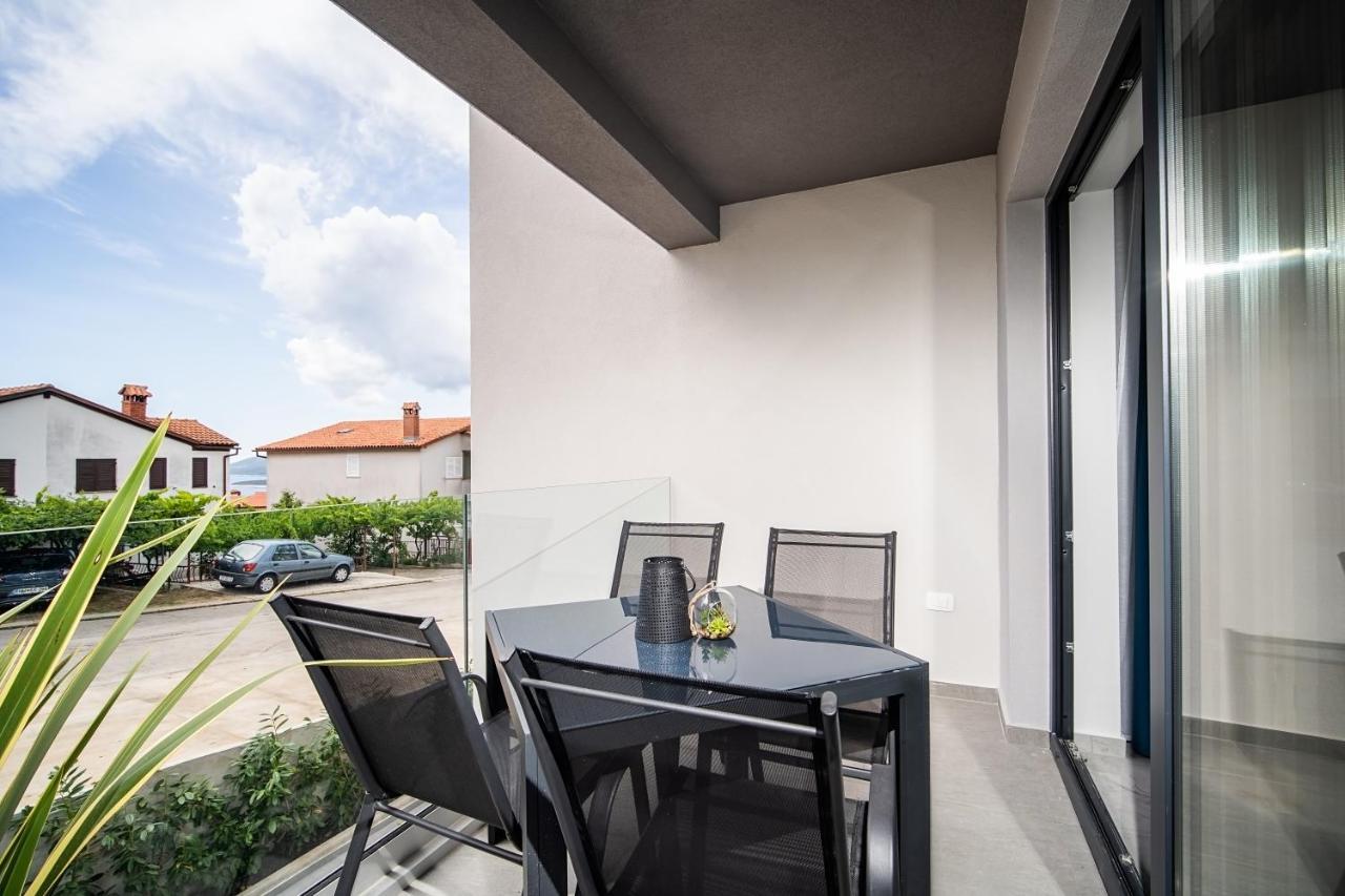 Villa Apartments Lela Rabac Dış mekan fotoğraf